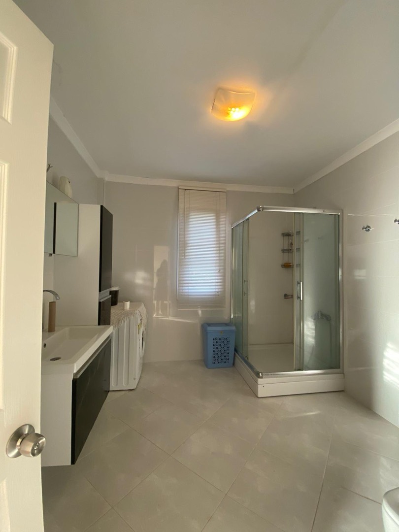 Gebze Cumaköy'de Geniş Bahçeli, Özel Havuzlu, Lüks Kiralık Villa