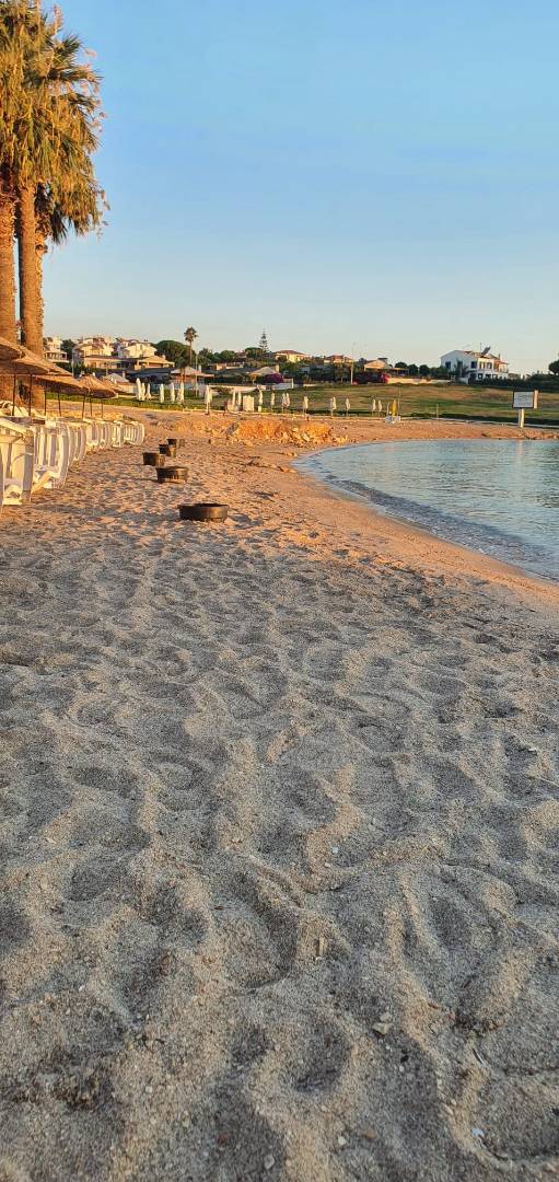 İzmir Çeşme'de Denize Yakın Konumda, Müstakil Bahçeli, 2 Katlı Villa
