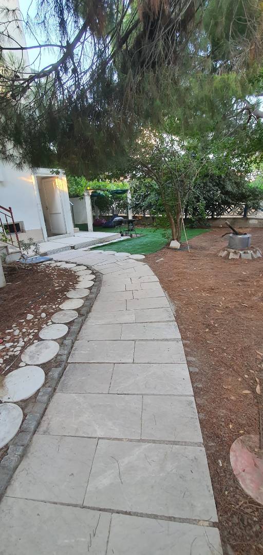 İzmir Çeşme'de Denize Yakın Konumda, Müstakil Bahçeli, 2 Katlı Villa