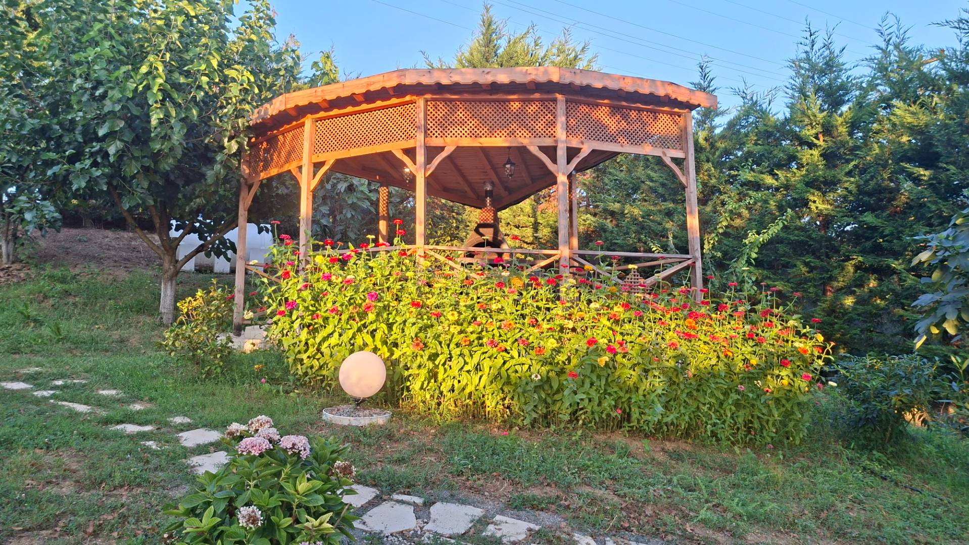İzmit Çağırgan'da Yeşilliklerle Dolu Doğada, Özel Havuzlu, Kiralık Villa