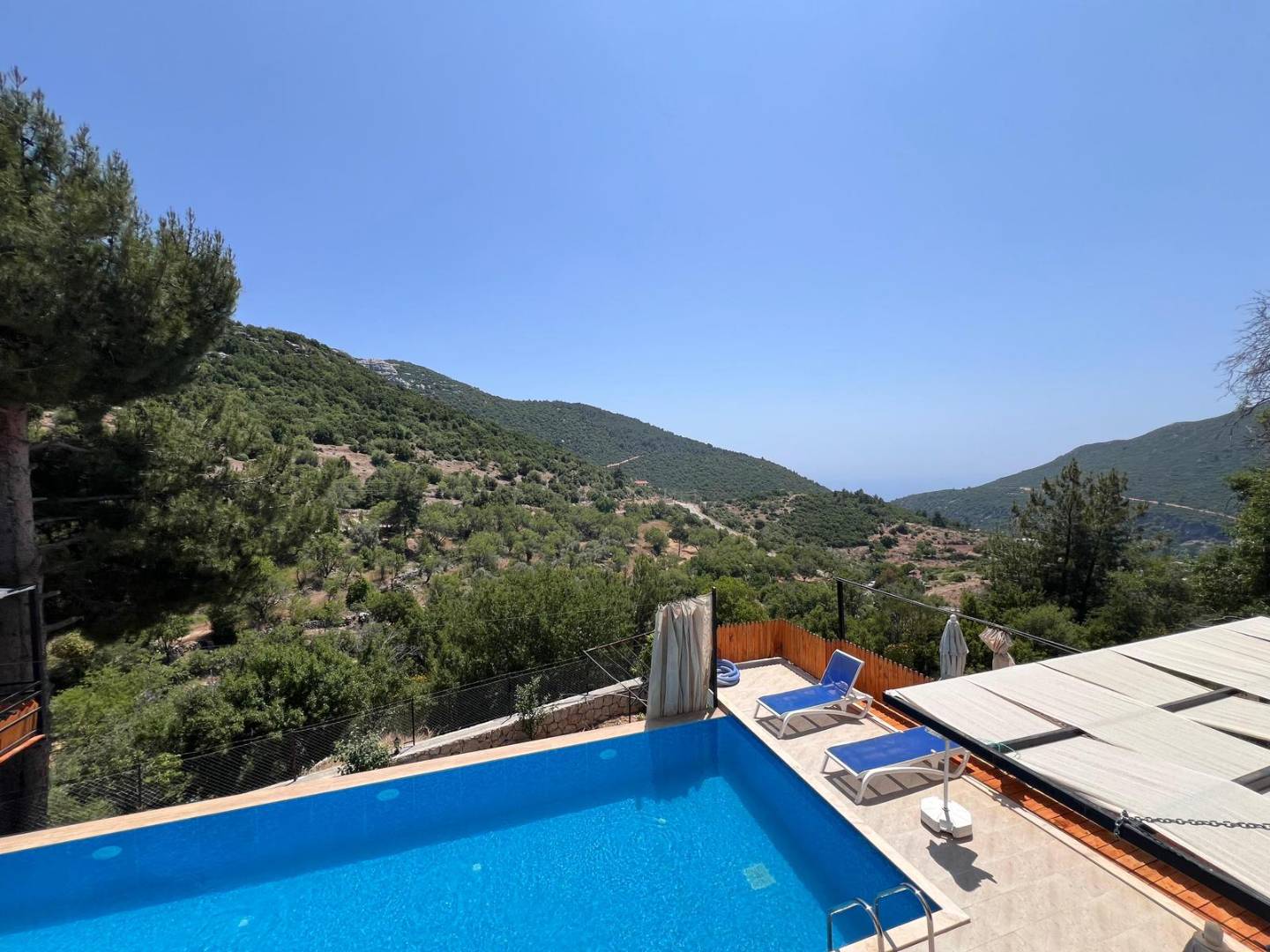 Kaş Sarıbelen'de Doğa İle İç İçe, Özel Havuzlu, 3+1 Villa