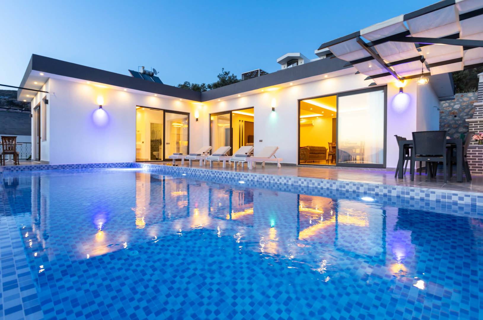 Kaş İslamlar'da Doğa İle İç İçe, Özel Havuzlu, Jakuzili Villa
