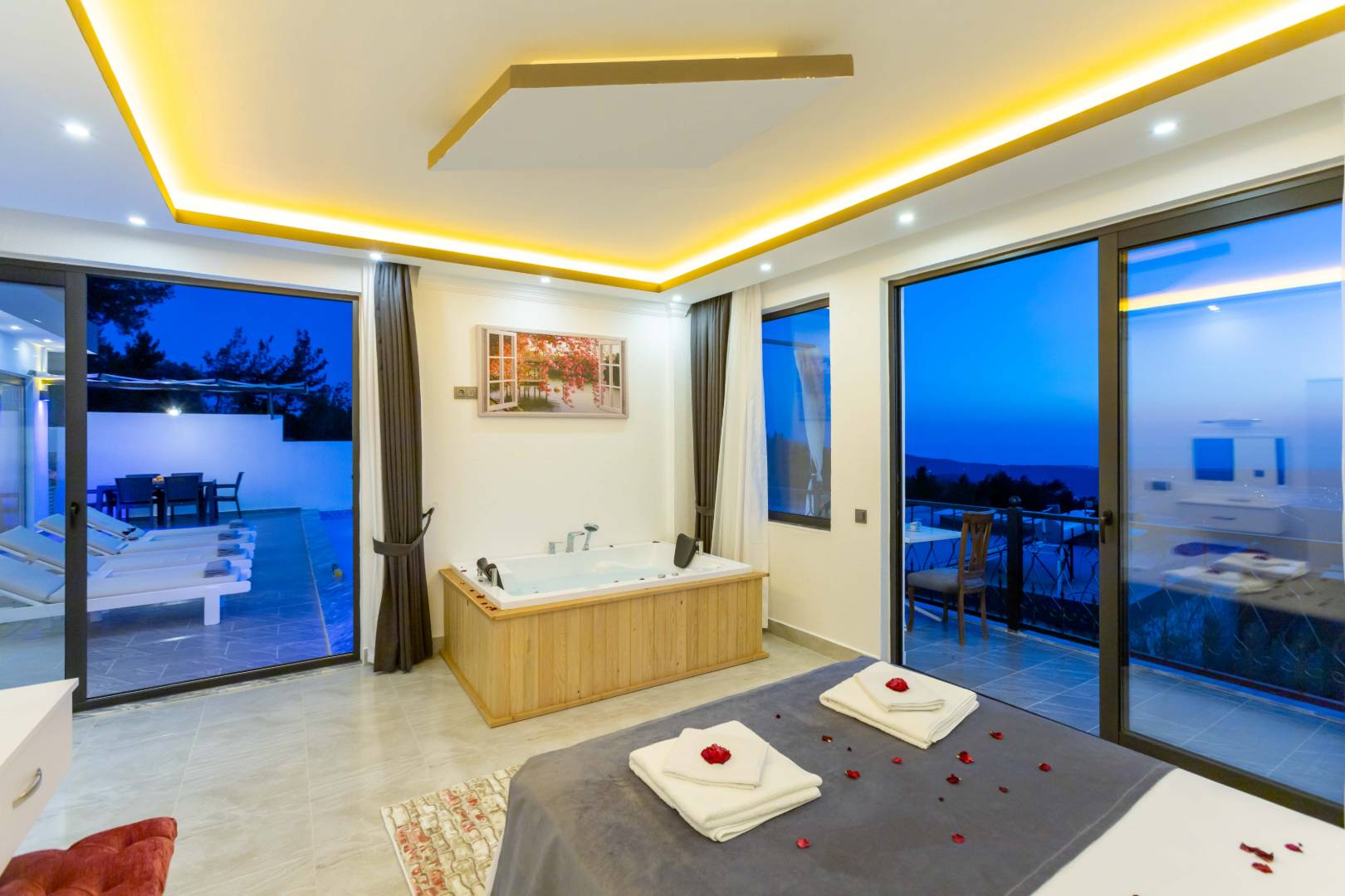 Kaş İslamlar'da Doğa İle İç İçe, Özel Havuzlu, Jakuzili Villa