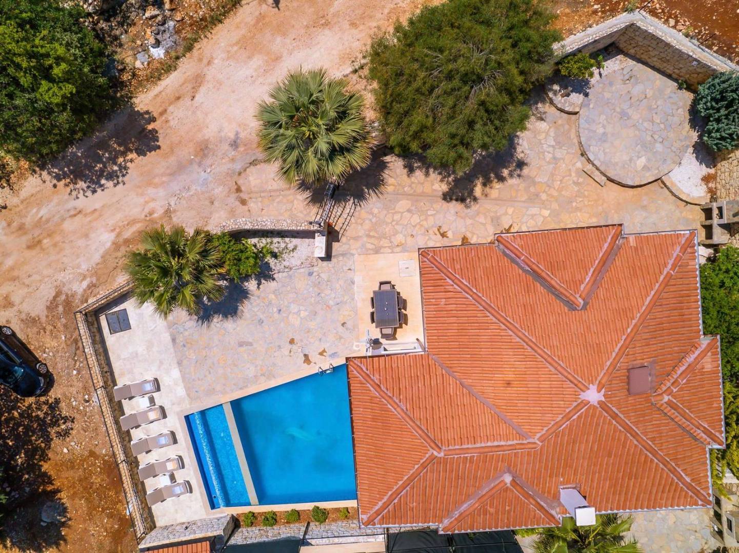 Kaş Çukurbağ'da Sakin Konumda, Özel Havuzlu, Jakuzili, Kiralık Villa 