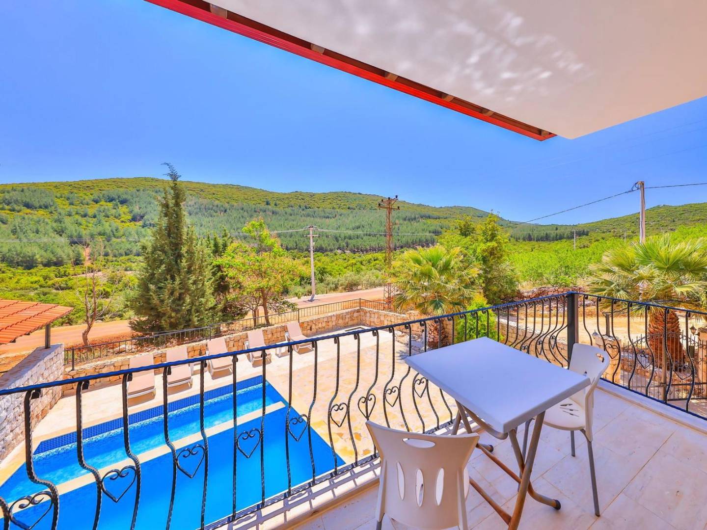 Kaş Çukurbağ'da Sakin Konumda, Özel Havuzlu, Jakuzili, Kiralık Villa 