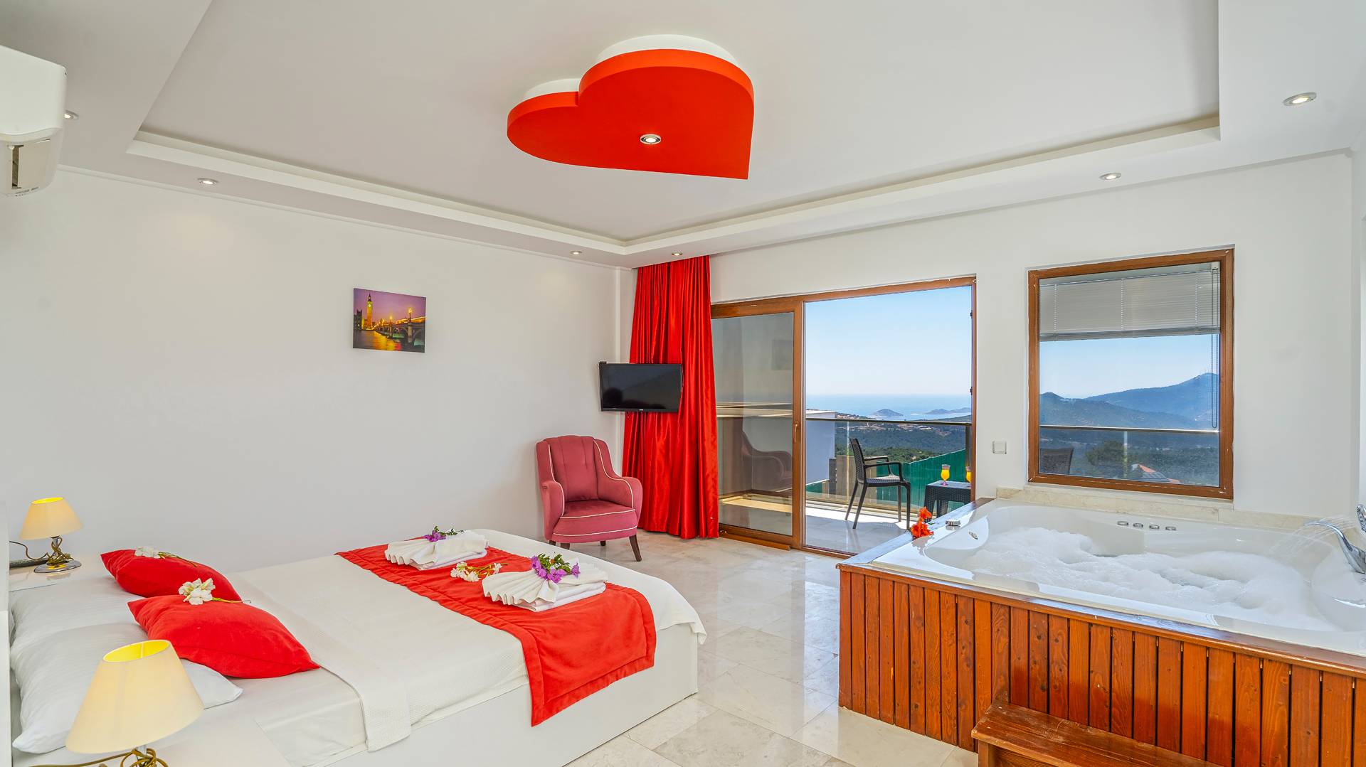 Kaş İslamlar'da Kartpostallık Manzaralı, Özel Havuzlu, 2+1 Villa