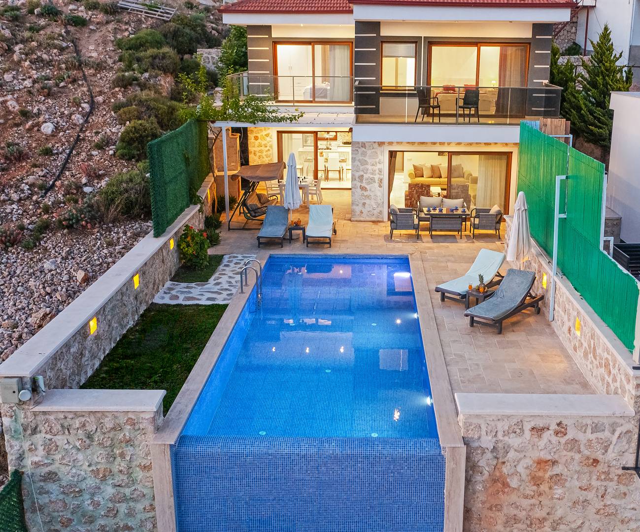 Kaş İslamlar'da Kartpostallık Manzaralı, Özel Havuzlu, 2+1 Villa