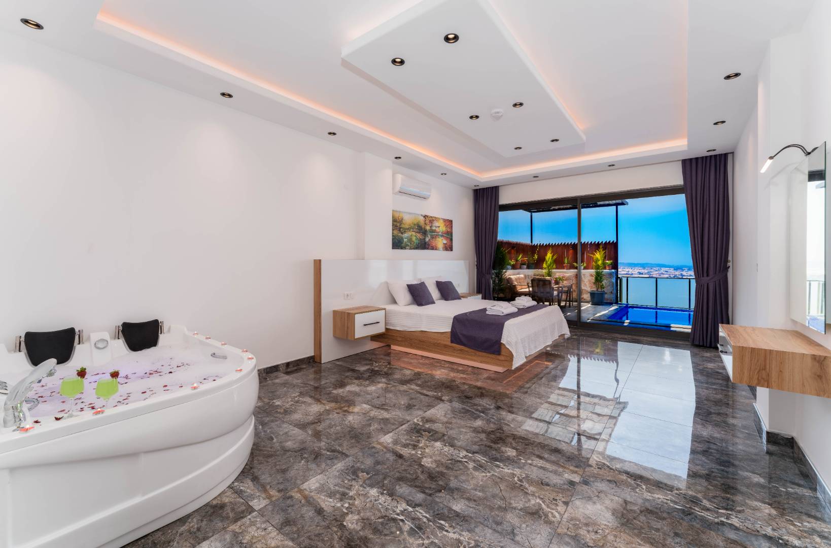 Kaş Çavdır'da Muhteşem Doğada, Özel Havuzlu, Jakuzili Villa