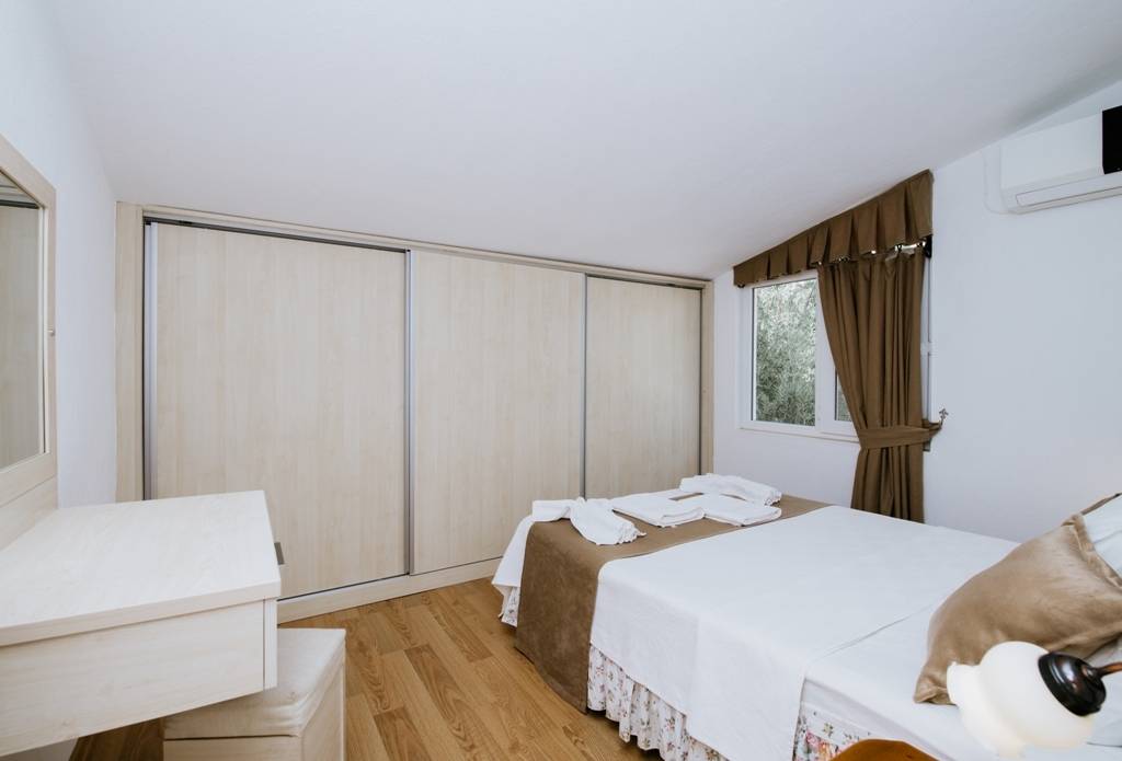 Kaş İslamlar'da Kalabalık Ailelere Uygun, Özel Havuzlu, Manzaralı Villa