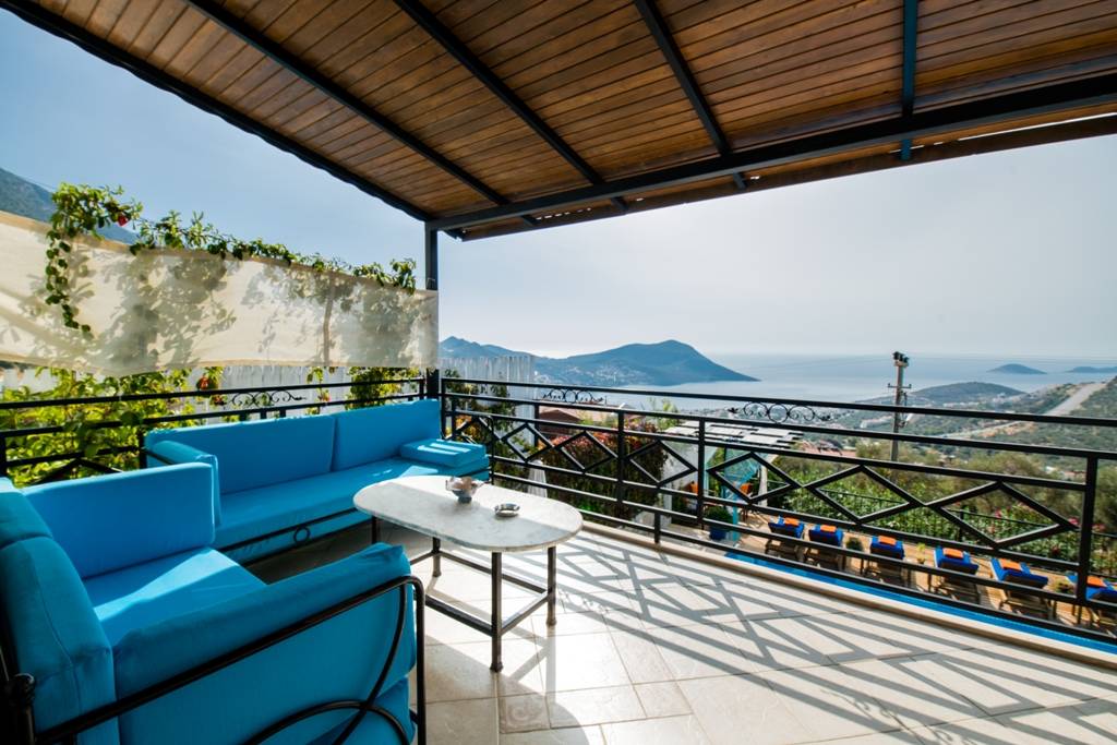 Kaş İslamlar'da Kalabalık Ailelere Uygun, Özel Havuzlu, Manzaralı Villa