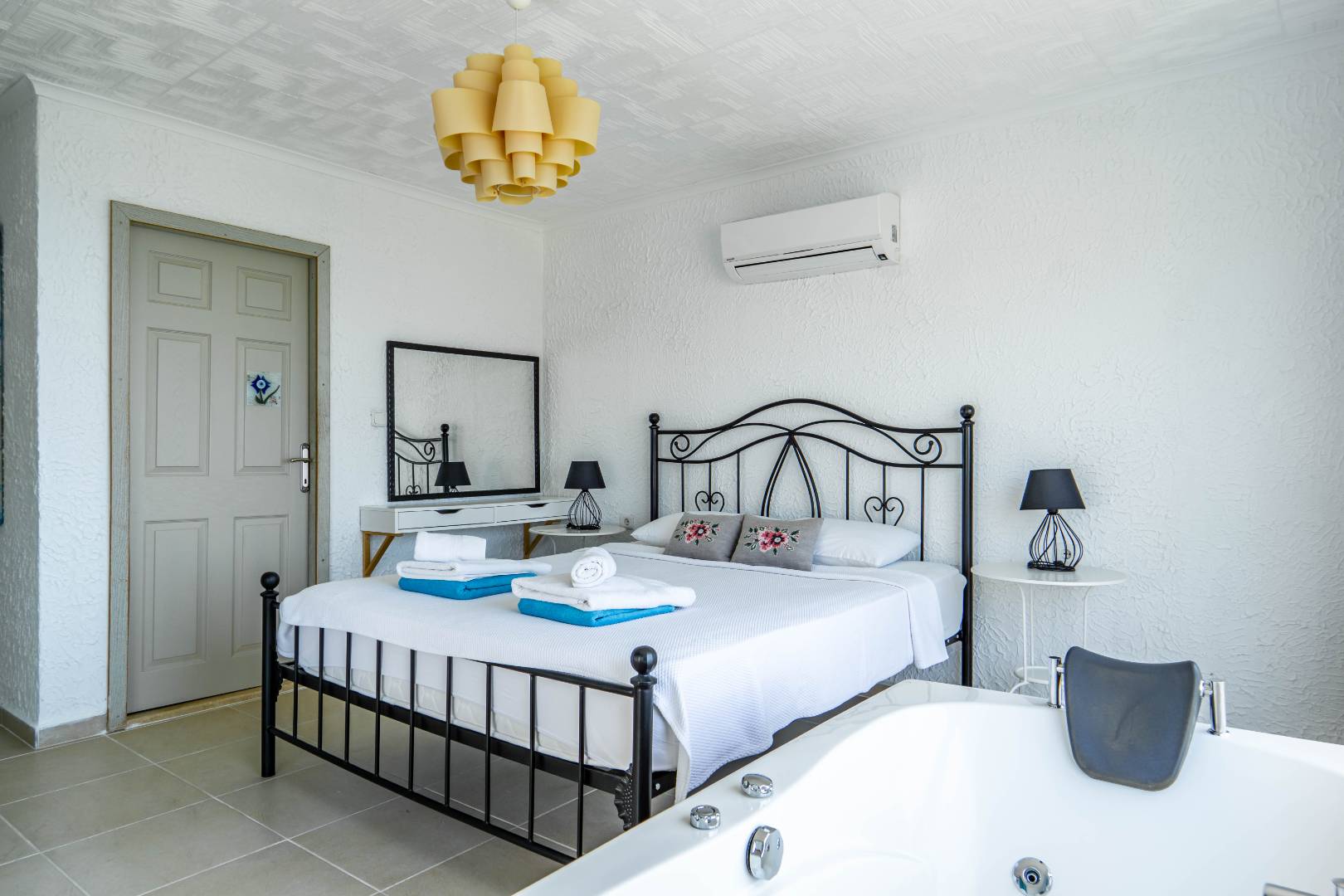 Kalkan Kördere'de Deniz Manzaralı, Özel Havuzlu, Balayı Villası