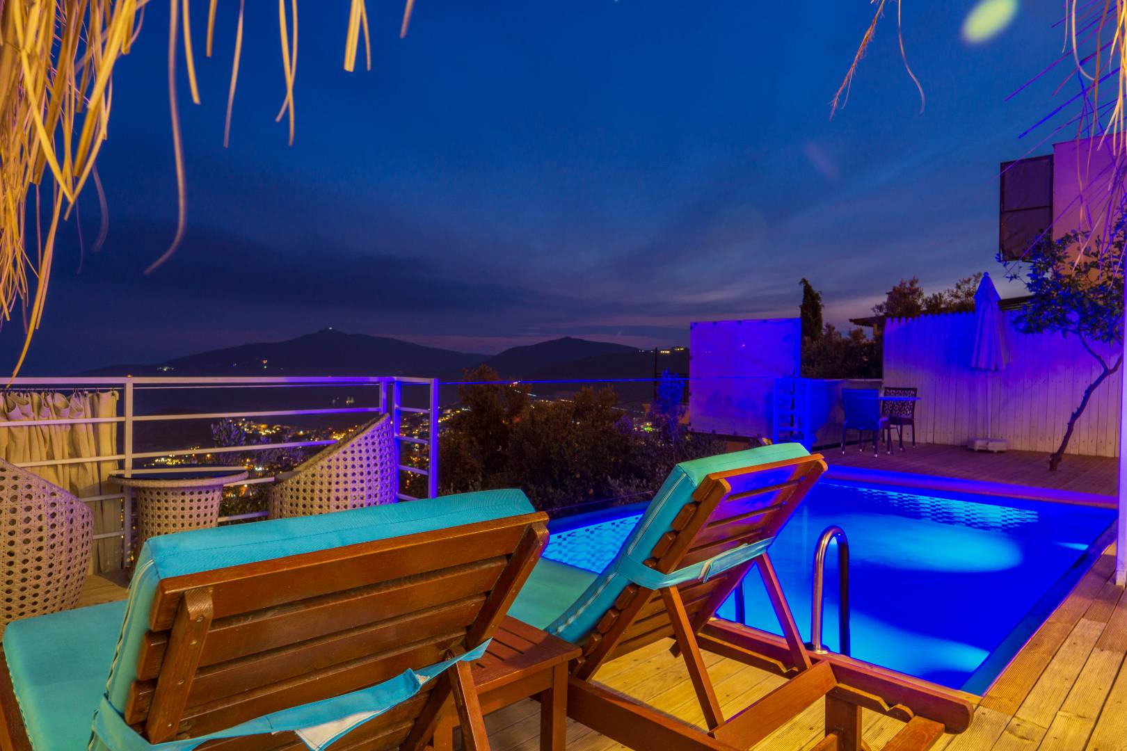 Kalkan Kördere'de Deniz Manzaralı, Özel Havuzlu, Balayı Villası
