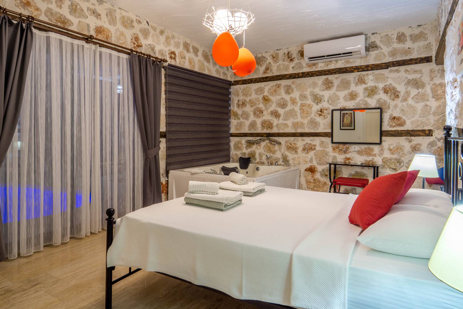 Kalkan Kördere'de Eşsiz Deniz Manzaralı, Özel Havuzlu, Balayı Villası