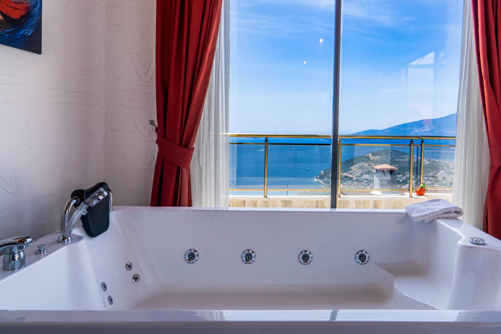 Kaş Bezirgan'da Balayı Çiftlerine Uygun, Özel Havuzlu, Kiralık Villa
