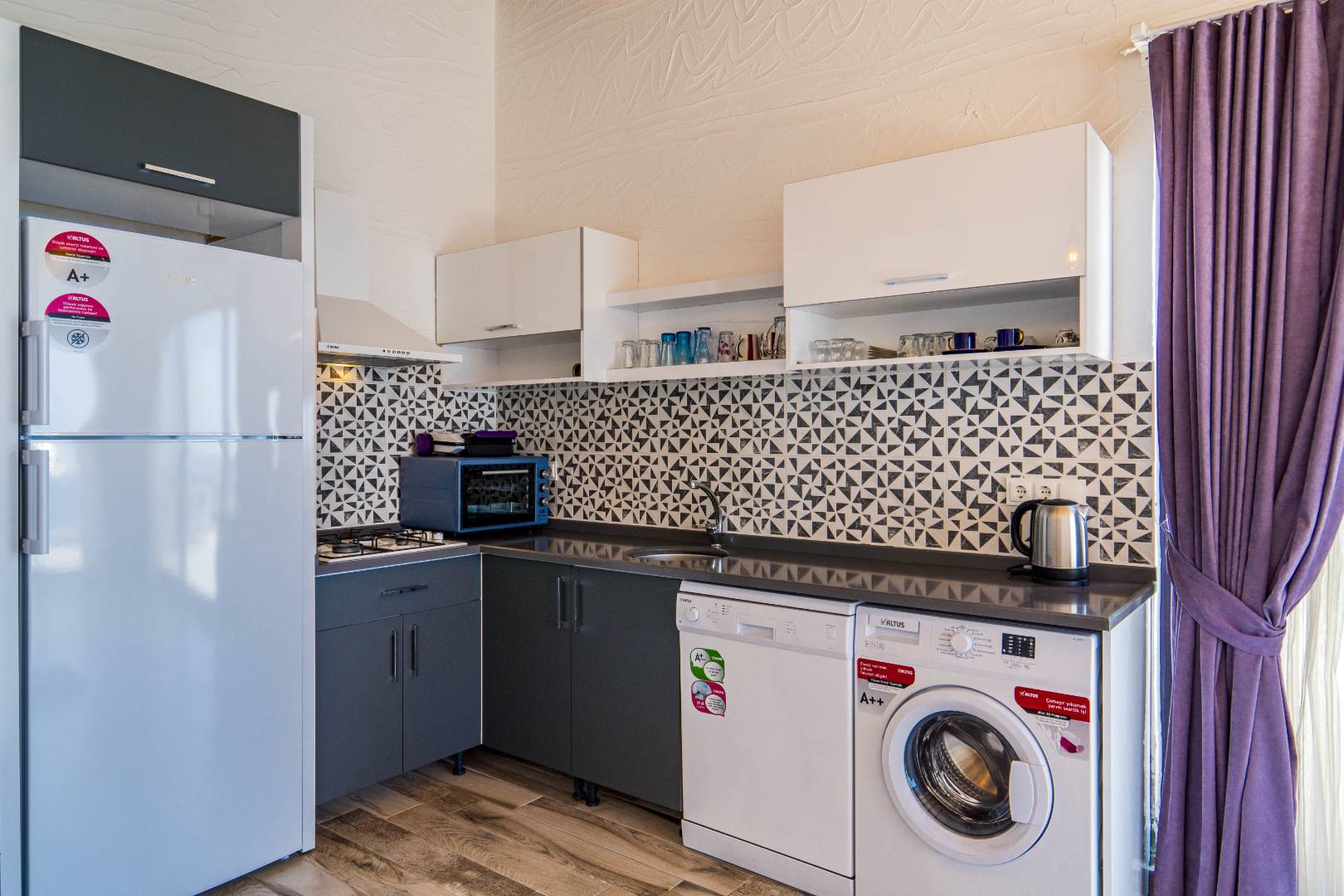 Kaş Bezirgan'da Balayı Çiftlerine Uygun, Özel Havuzlu, Kiralık Villa