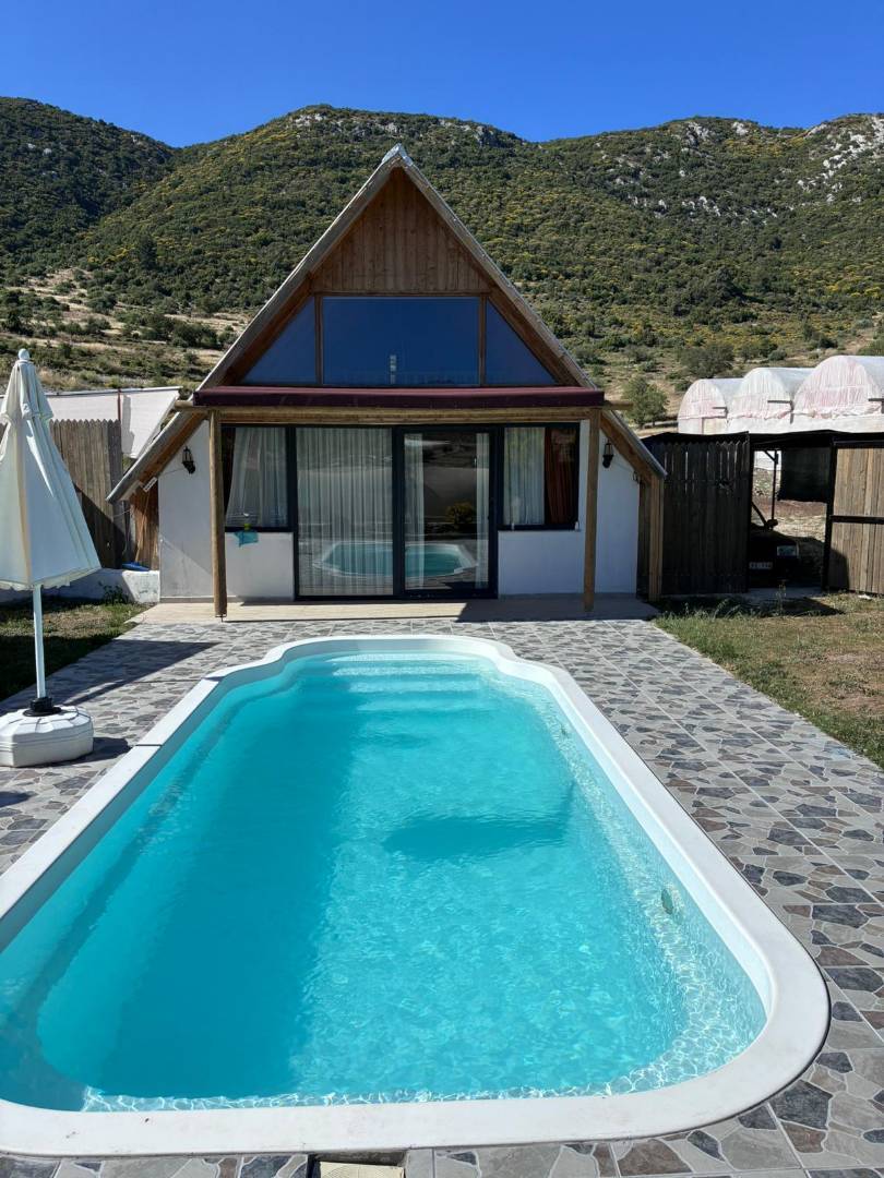 Kalkan Sarıbelen'de Doğa İçerisinde, Özel Havuzlu, Jakuzili Bungalov