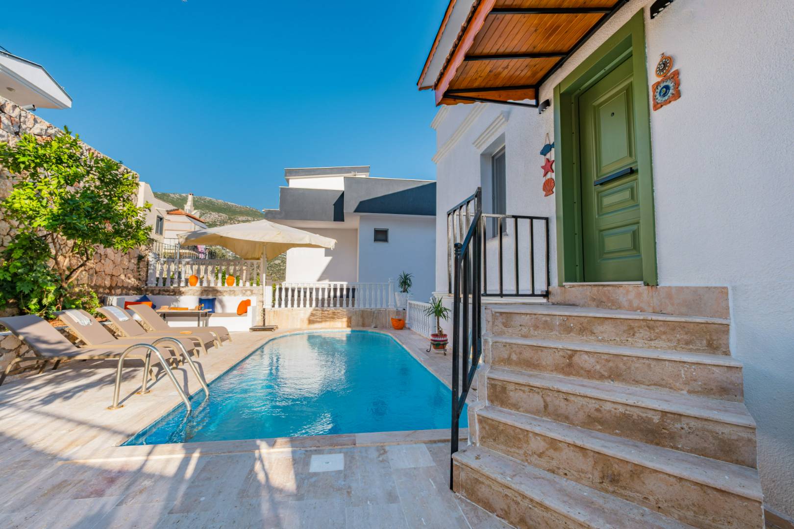 Kaş Kalkan'da Merkezi Konumda, Özel Havuzlu, Dubleks Daire