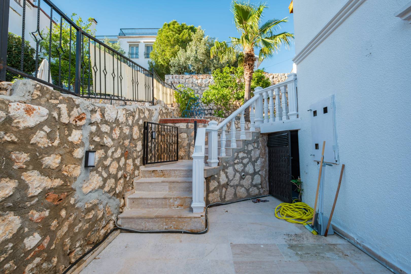 Kaş Kalkan'da Merkezi Konumda, Özel Havuzlu, Dubleks Daire
