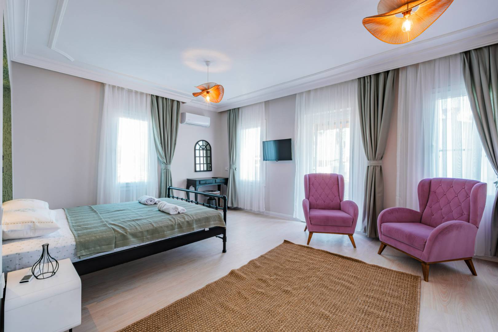 Kaş Kalkan'da Merkezi Konumda, Özel Havuzlu, Dubleks Daire