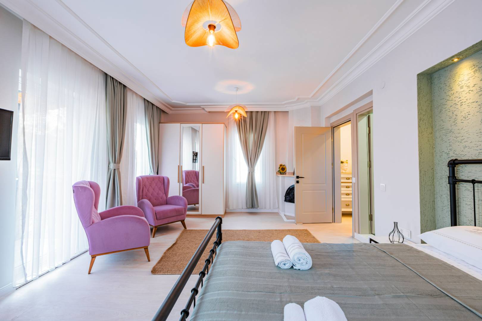 Kaş Kalkan'da Merkezi Konumda, Özel Havuzlu, Dubleks Daire