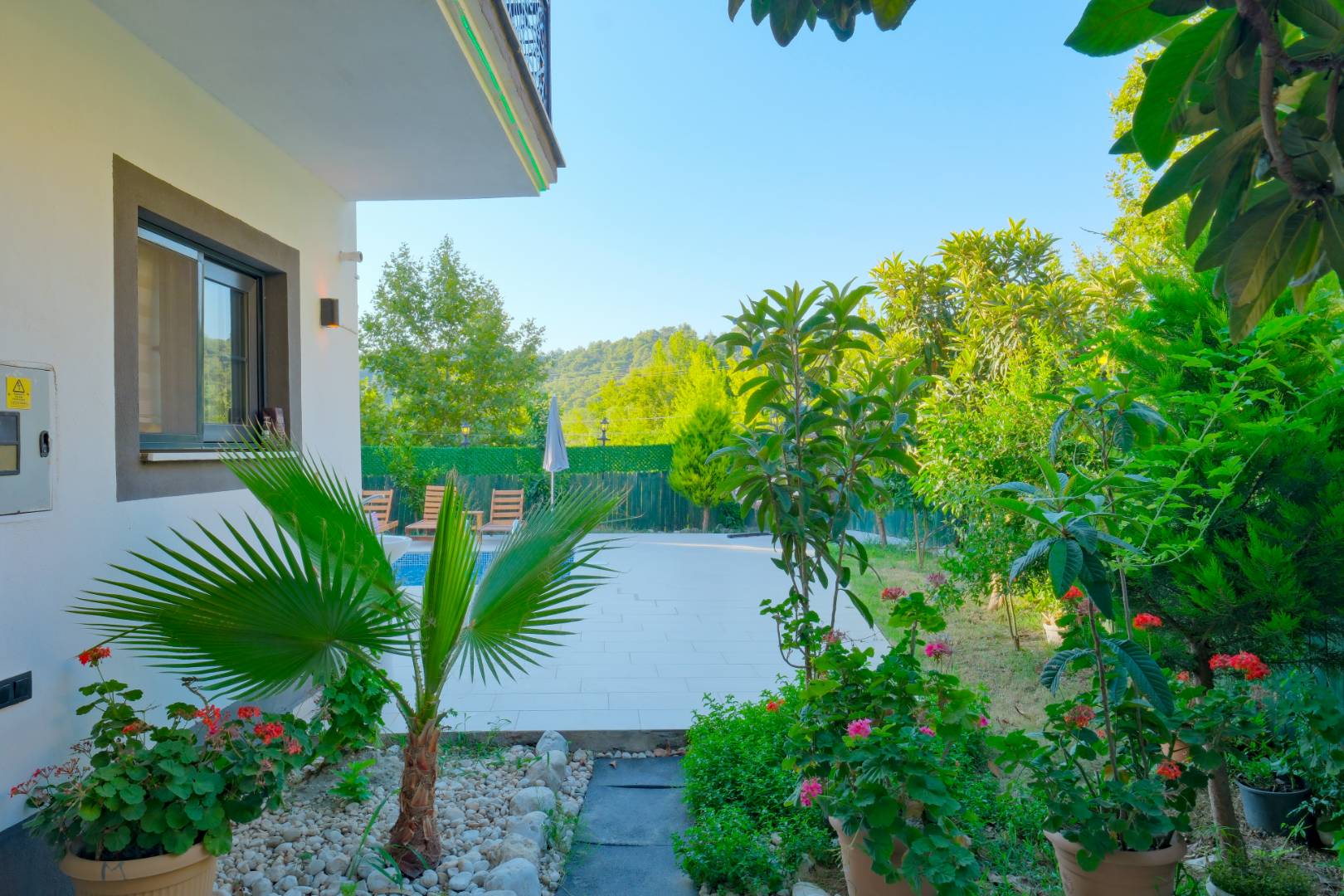 Kaş Aklar'da Doğa Manzaralı, Özel Havuzlu, Konforlu Villa