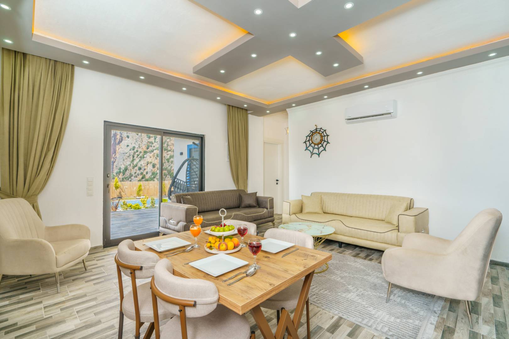 Kaş Aklar'da Enfes Doğa İçerisinde, Özel Havuzlu, 2+1 Villa