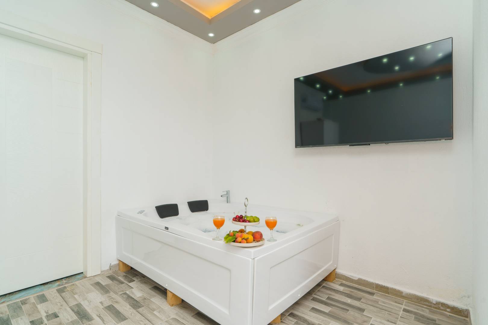 Kaş Aklar'da Enfes Doğa İçerisinde, Özel Havuzlu, 2+1 Villa