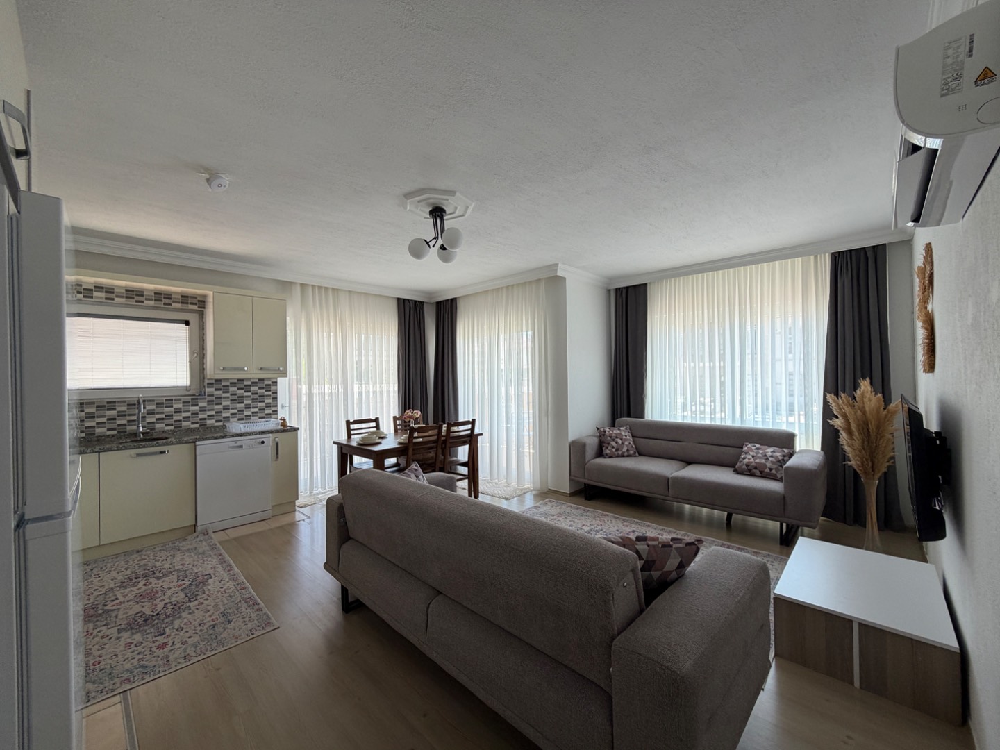 Kaş Andifli'de Çekirdek Ailelere Uygun, 2+1, Kiralık Apart