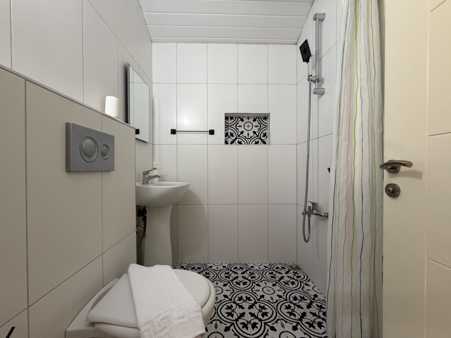 Kaş Andifli'de Çekirdek Ailelere Uygun, 2+1, Kiralık Apart