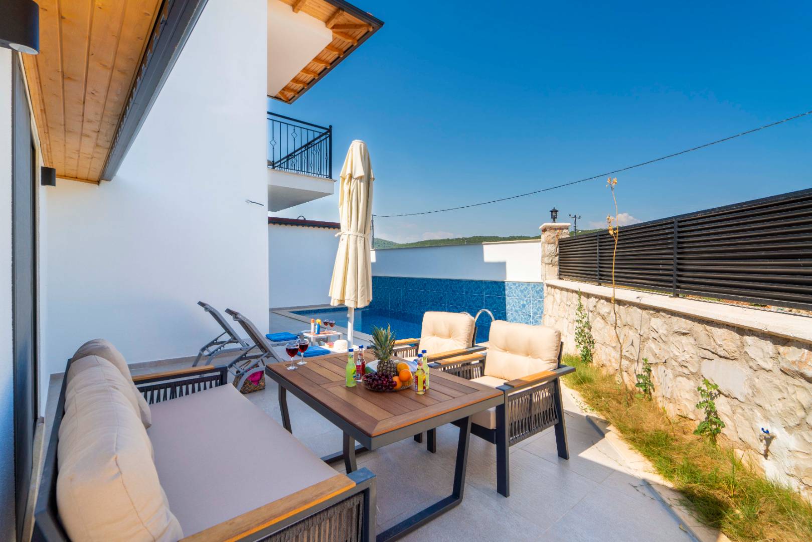 Kaş Andifli'de Çekirdek Ailelere Uygun, Özel Havuzlu, Kiralık Villa