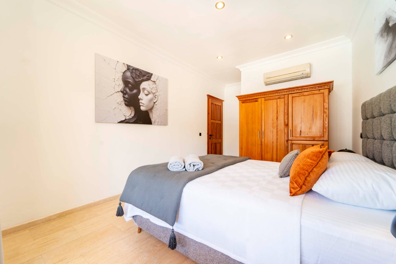 Kaş Andifli'de Enfes Deniz Manzaralı, Özel Havuzlu, Lüks Villa