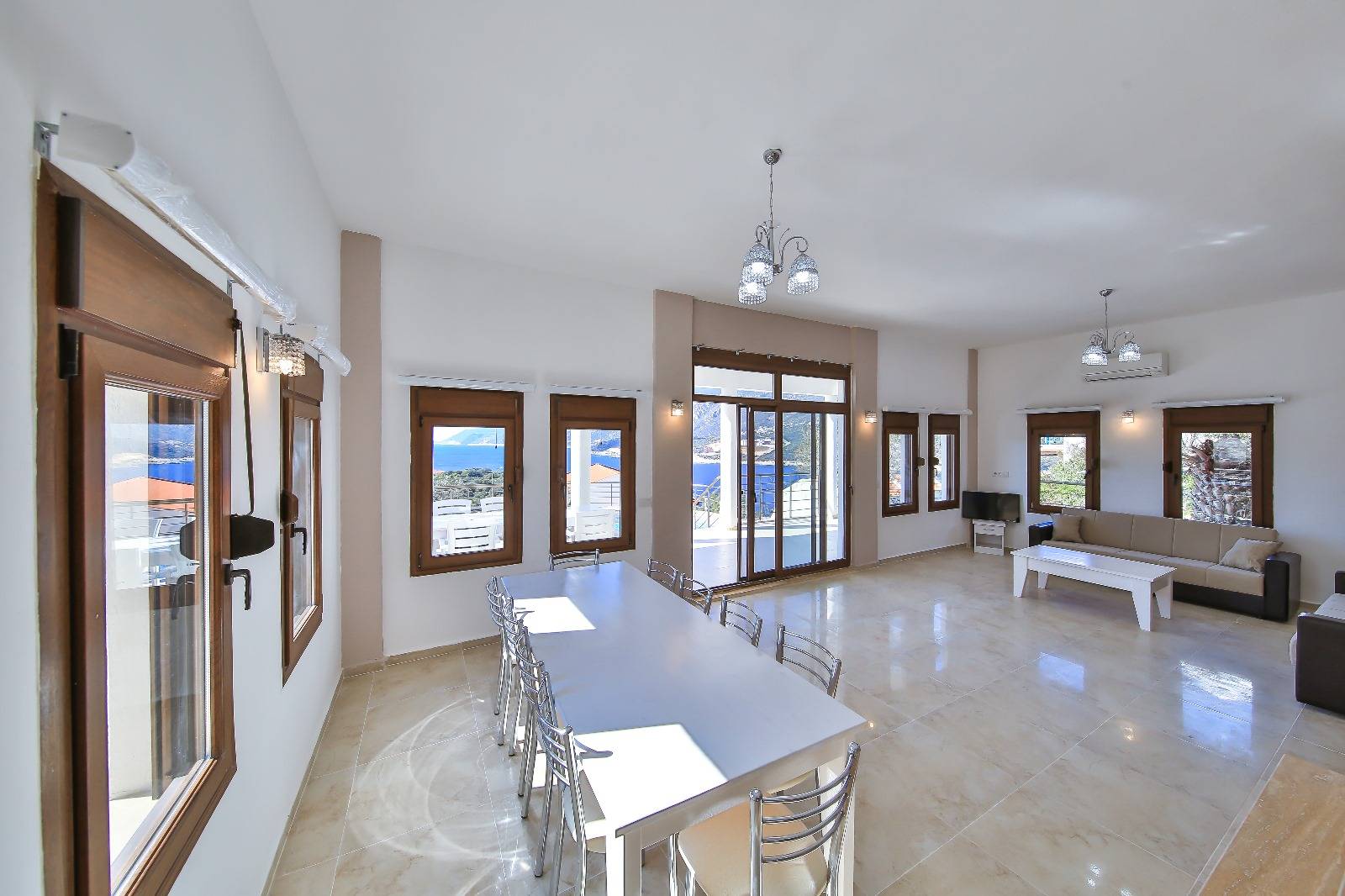 Kaş Andifli'de Enfes Deniz Manzaralı, Sonsuzluk Havuzlu, Modern Villa 46094 — 9