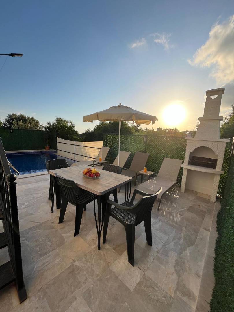 Kaş Bayındır'da Doğa İçerisinde, Özel Havuzlu, Konforlu Villa