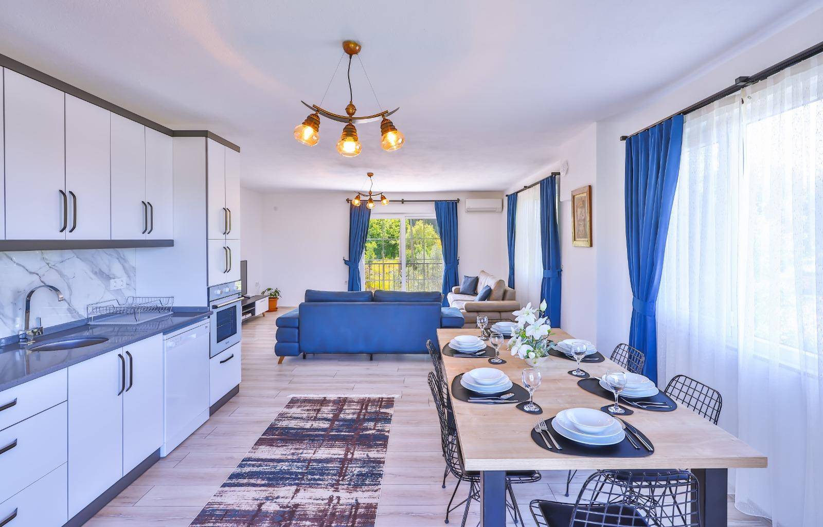 Kaş Bayındır'da Doğa İçerisinde, Özel Havuzlu, Konforlu Villa