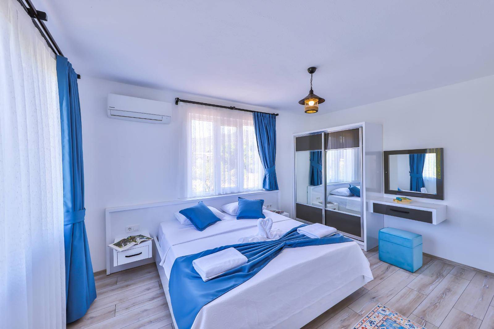 Kaş Bayındır'da Doğa İçerisinde, Özel Havuzlu, Konforlu Villa