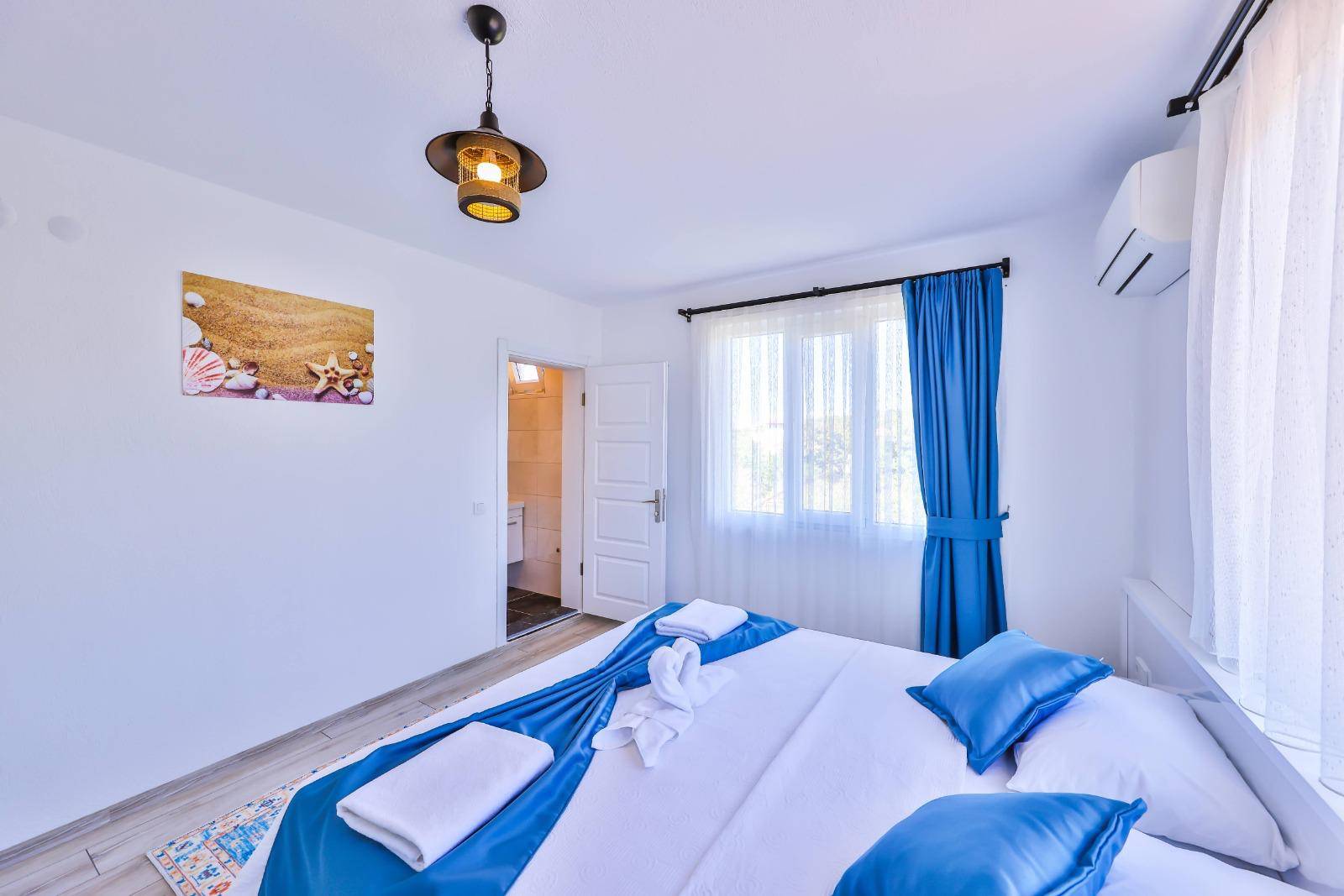Kaş Bayındır'da Doğa İçerisinde, Özel Havuzlu, Konforlu Villa