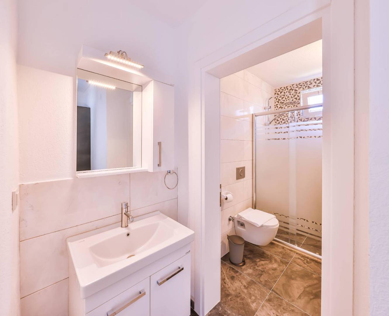 Kaş Bayındır'da Doğa İçerisinde, Özel Havuzlu, Konforlu Villa