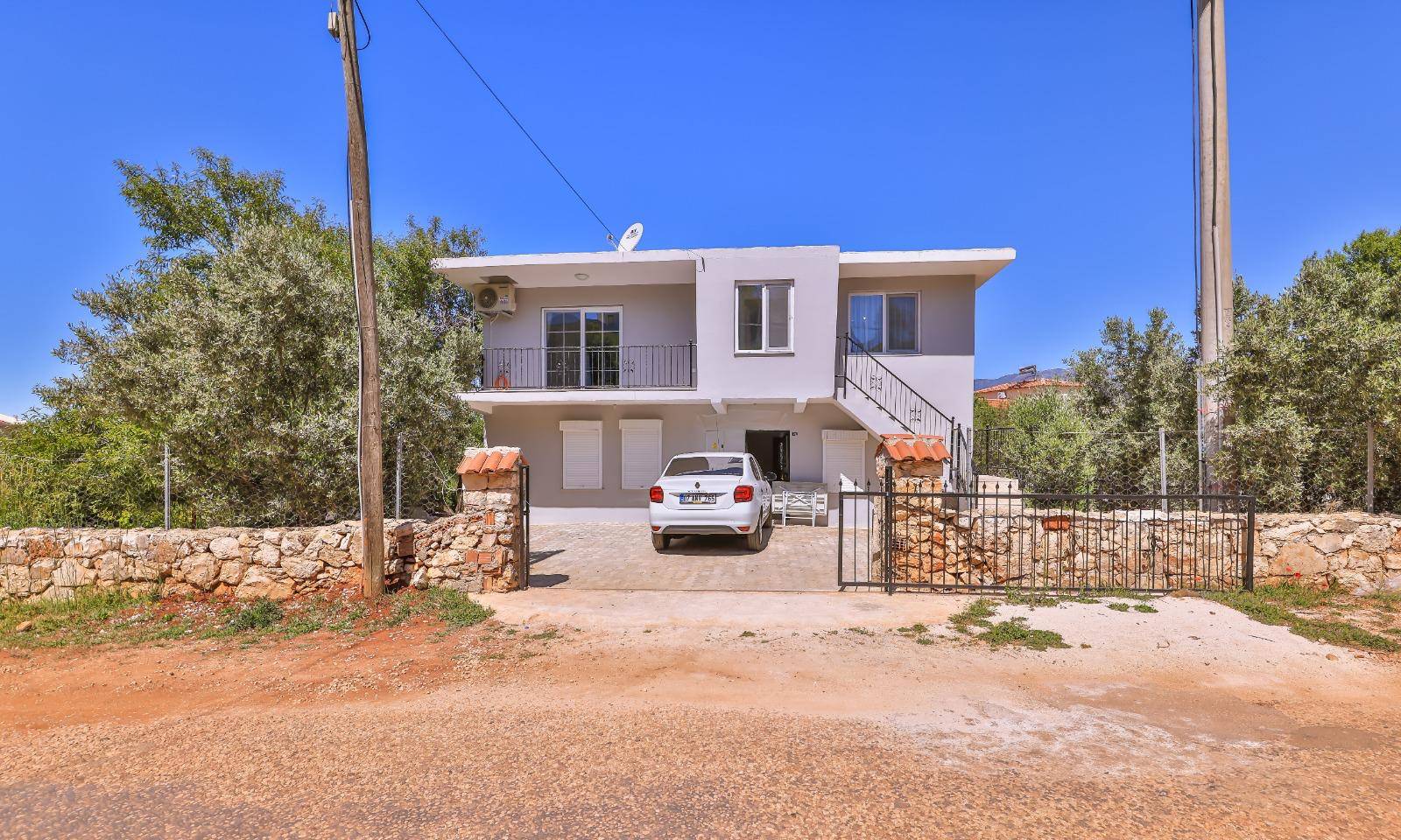 Kaş Bayındır'da Doğa İçerisinde, Özel Havuzlu, Konforlu Villa