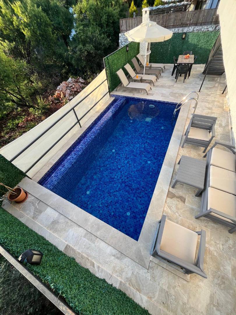 Kaş Bayındır'da Doğa İçerisinde, Özel Havuzlu, Konforlu Villa