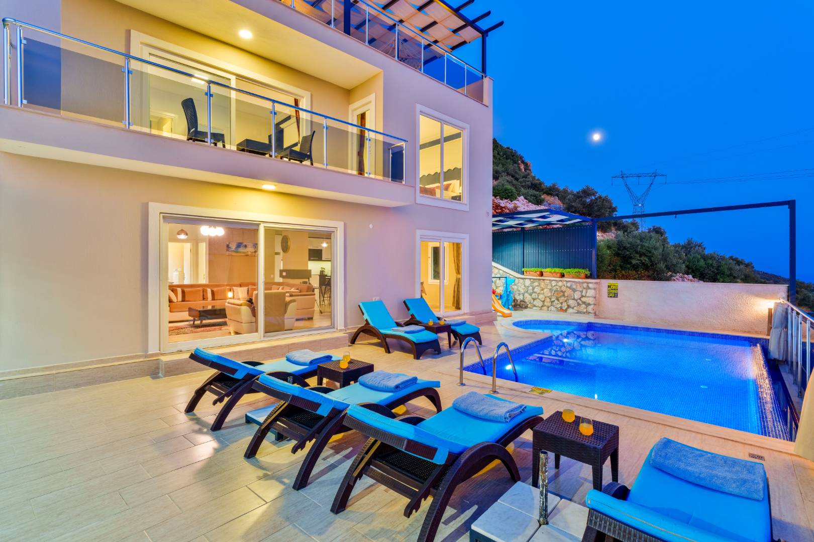 Kaş Bezirgan'da Deniz Manzaralı, Özel Havuzlu, 4+1 Villa 44471 — 2
