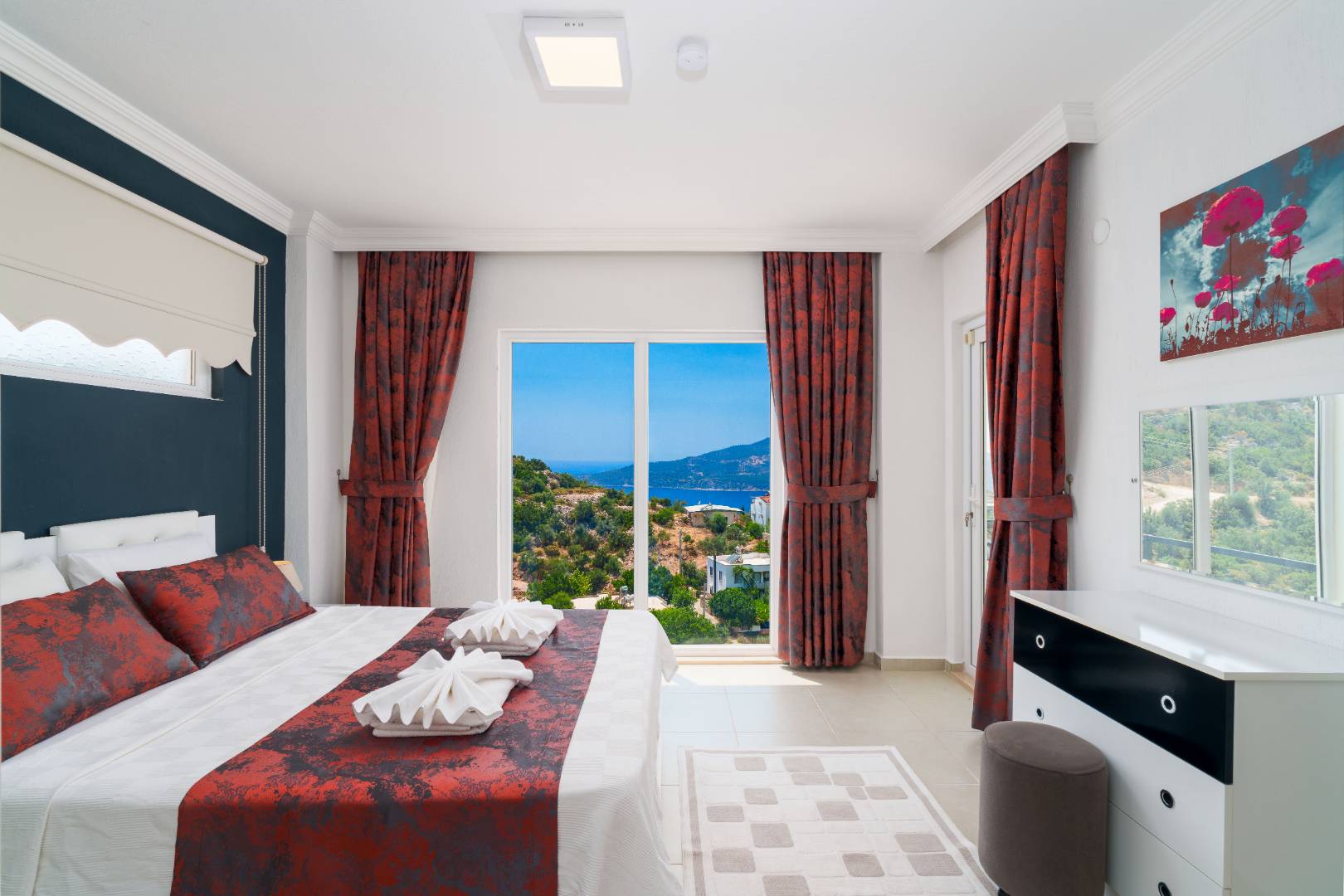 Kaş Bezirgan'da Deniz Manzaralı, Özel Havuzlu, 4+1 Villa