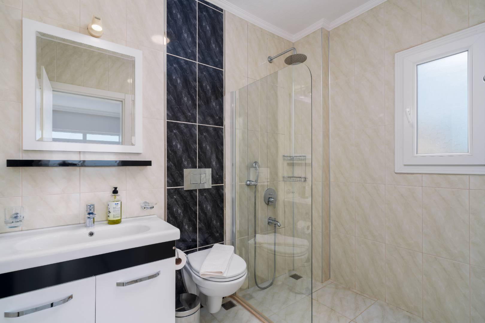 Kaş Bezirgan'da Deniz Manzaralı, Özel Havuzlu, 4+1 Villa