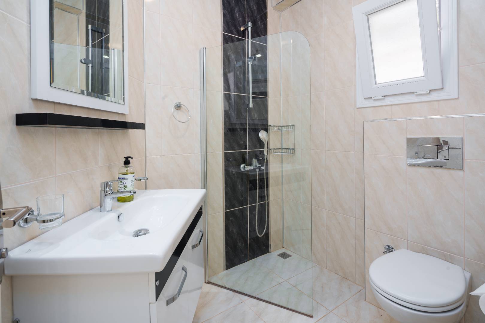 Kaş Bezirgan'da Deniz Manzaralı, Özel Havuzlu, 4+1 Villa