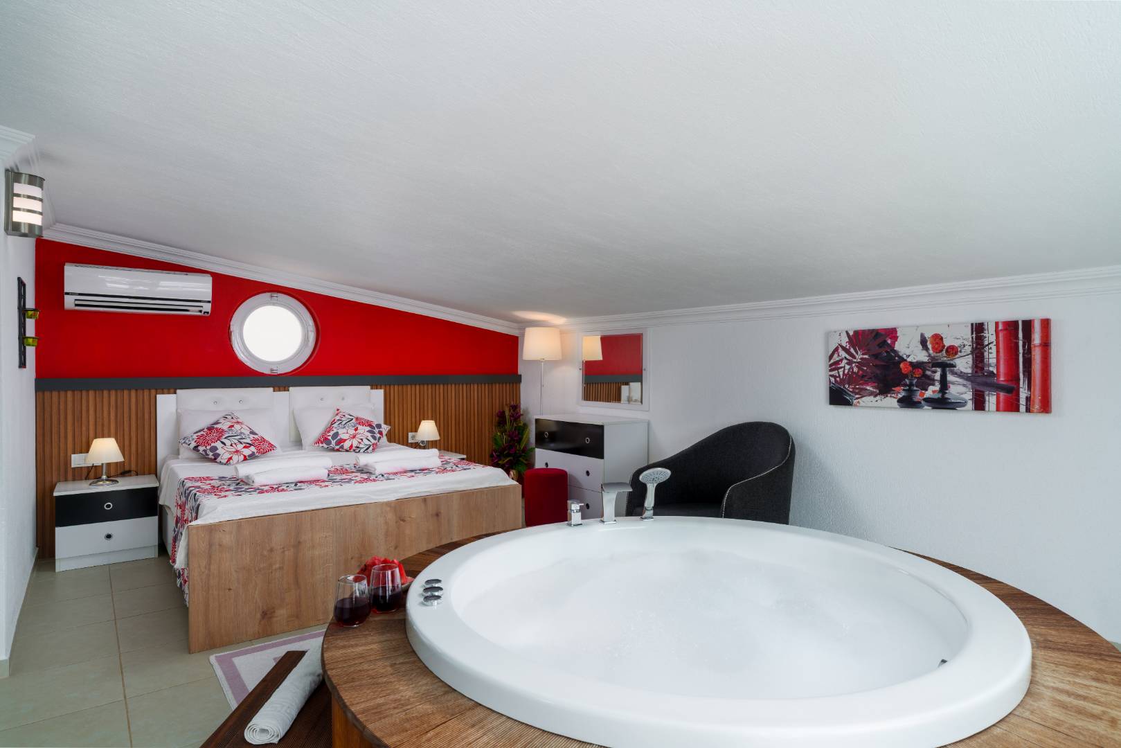 Kaş Bezirgan'da Deniz Manzaralı, Özel Havuzlu, 4+1 Villa