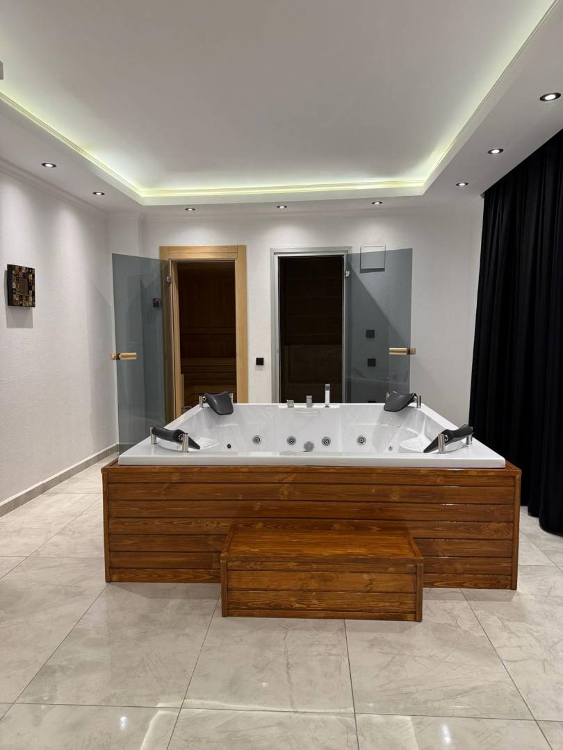 Kaş Bezirgan'da Deniz Manzaralı, Özel Havuzlu, 8 Kişilik Villa
