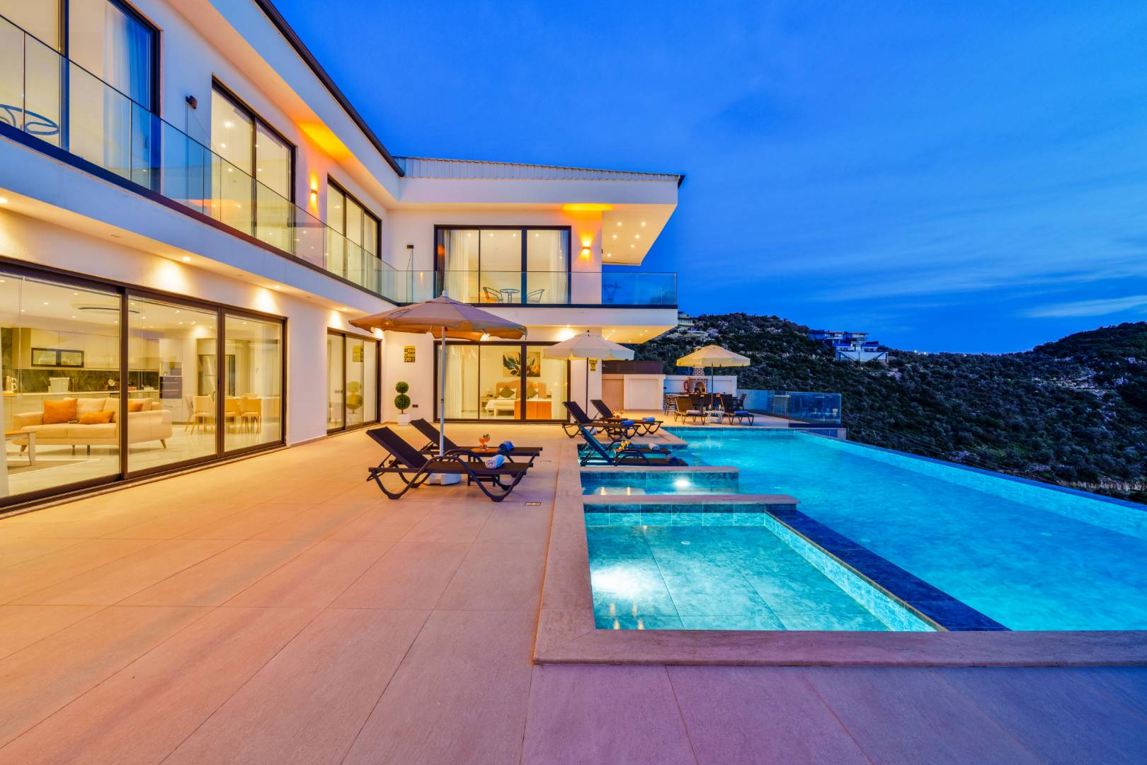 Kaş Bezirgan'da Enfes Deniz Manzaralı, Özel Havuzlu, Olanaklı Lüks Villa 46410 — 4