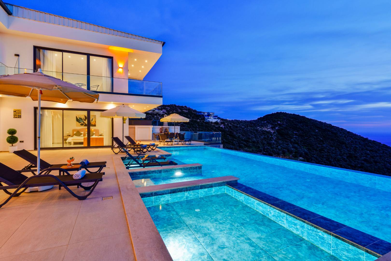 Kaş Bezirgan'da Enfes Deniz Manzaralı, Özel Havuzlu, Olanaklı Lüks Villa 46410 — 5