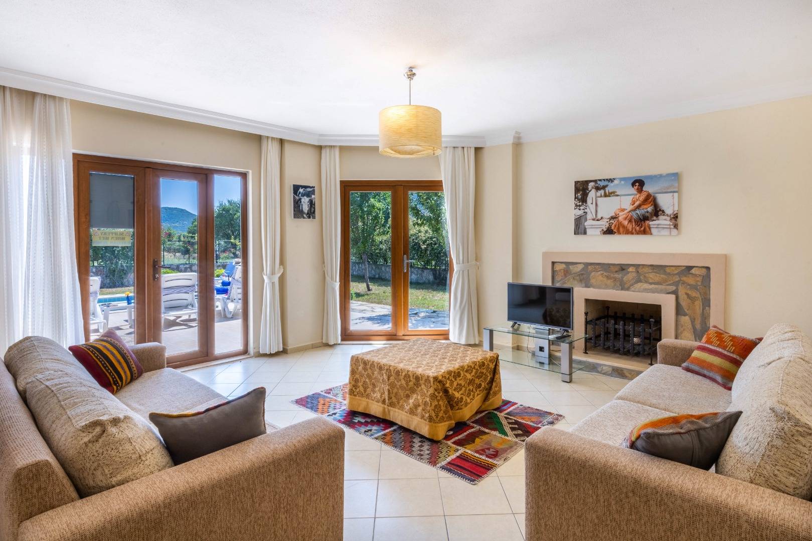 Kaş Bezirgan'da Enfes Doğanın Ortasında, Özel Havuzlu, Kiralık Villa