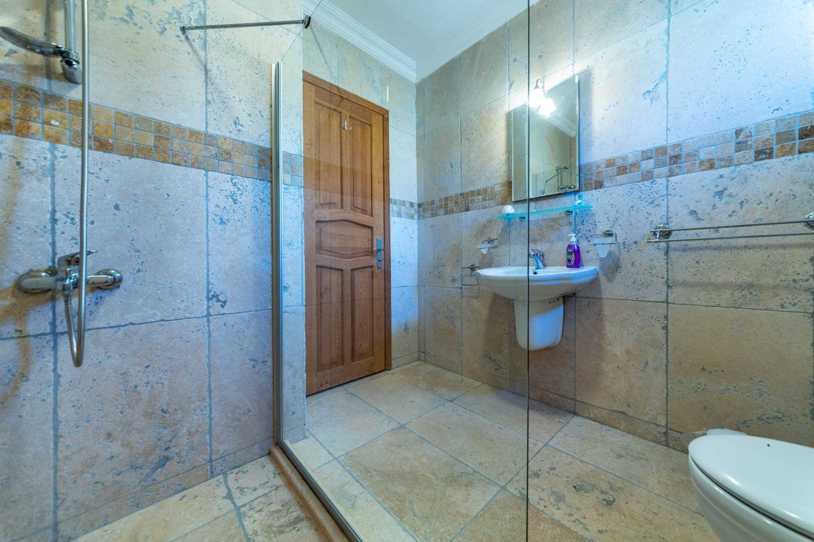 Kaş Bezirgan'da Enfes Doğanın Ortasında, Özel Havuzlu, Kiralık Villa