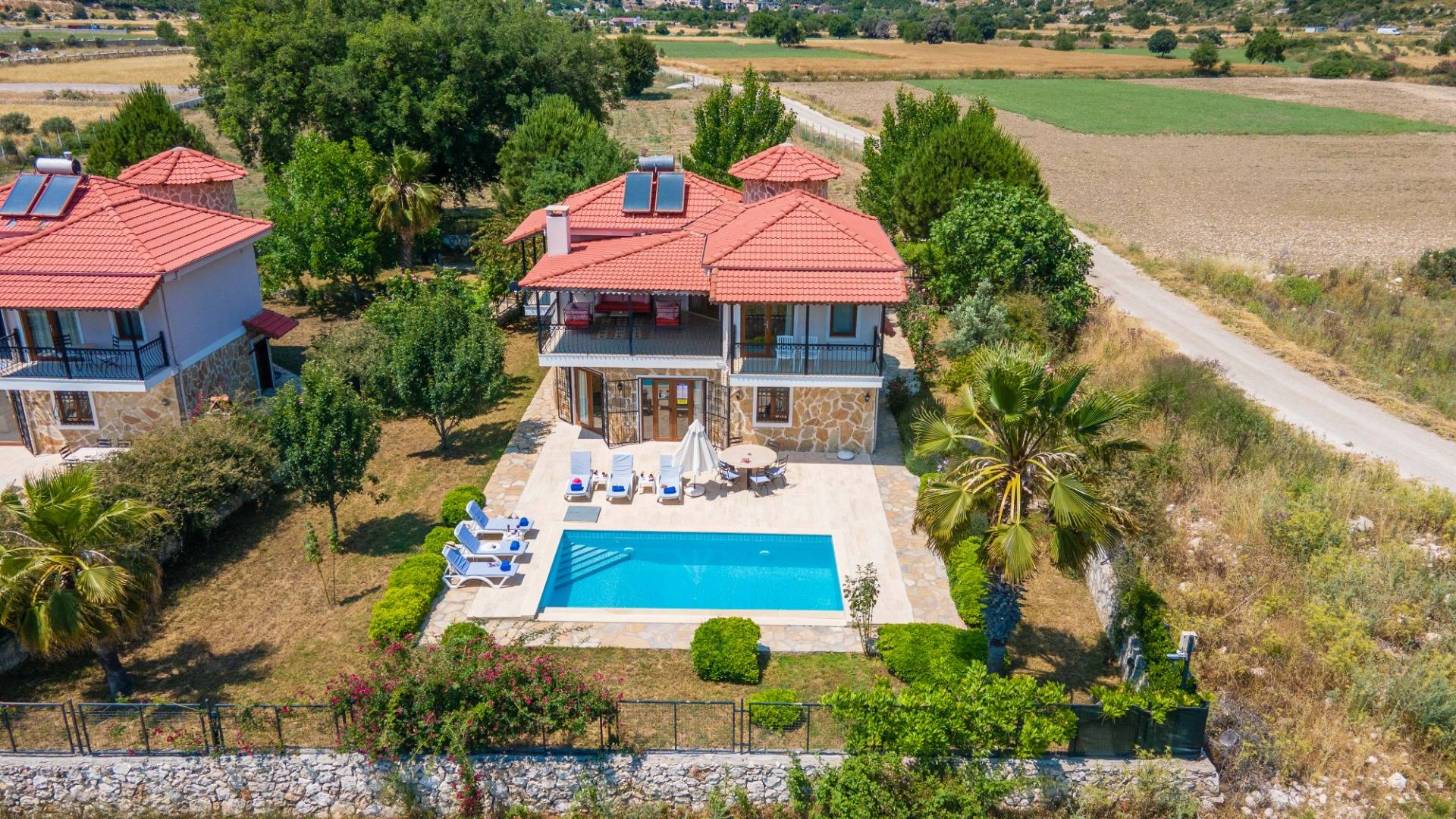 Kaş Bezirgan'da Enfes Doğanın Ortasında, Özel Havuzlu, Kiralık Villa